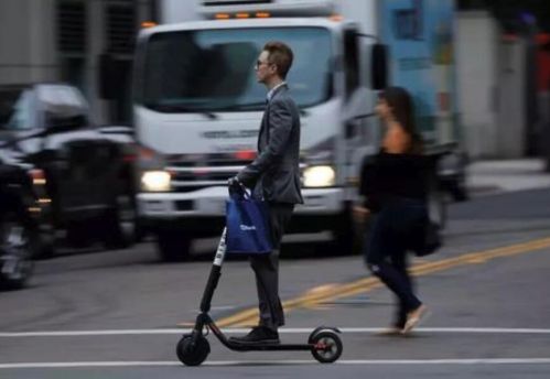 共享電動滑板車 新型代步工具更受歡迎圖片
